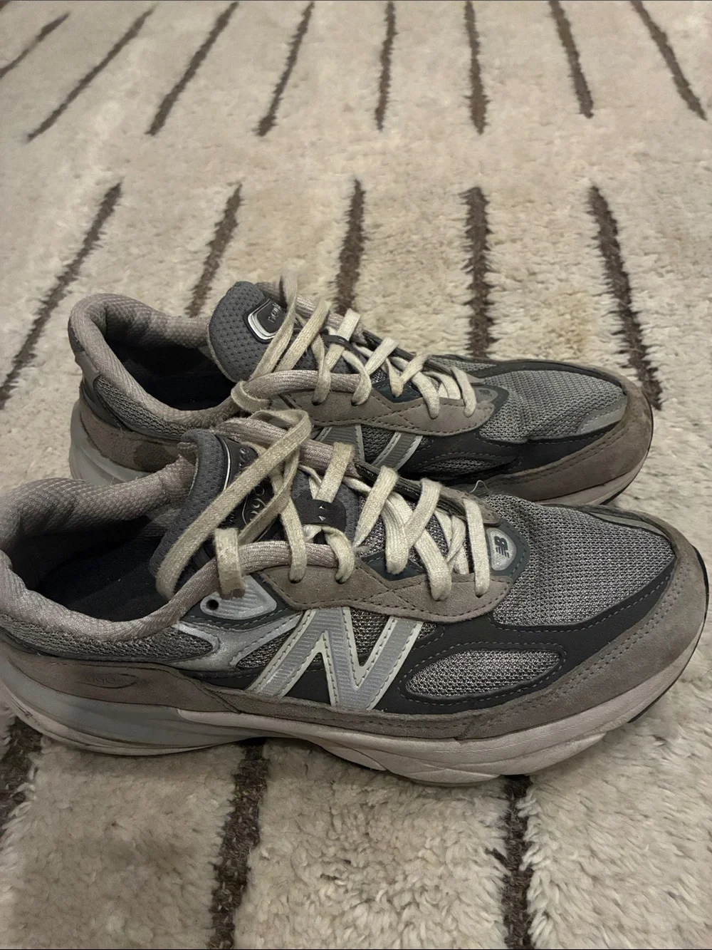 New Balance Women’s Grey & Black Casual Sneakers
